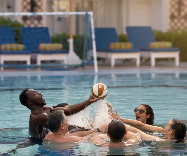 bel air azur resort hurghada waterpolo sport in het zwembad voor mensen om aan mee te doen als activiteit