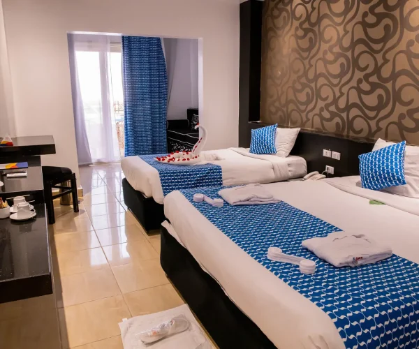 bellagio beach resort and spa nog een slaapkamer met dubbel bed