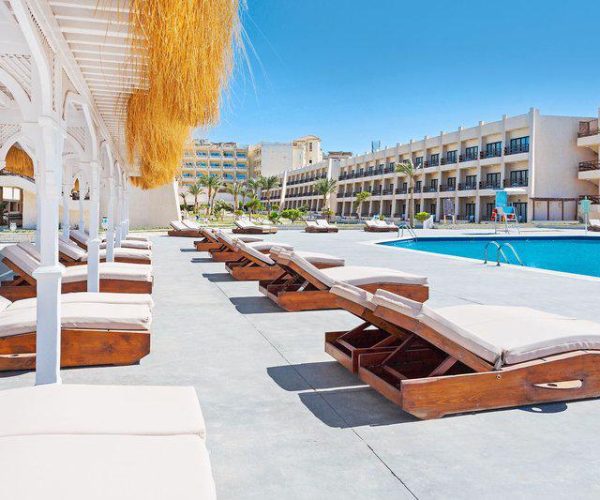 Hotel Meraki Resort Hurghada ligbedjes