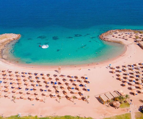 Mercure Hurghada Hotel bovenaanzicht van het strand
