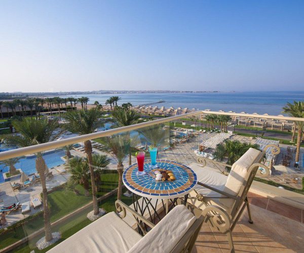 Premier Le Reve & Spa Hurghada uitzicht vanaf het balkon