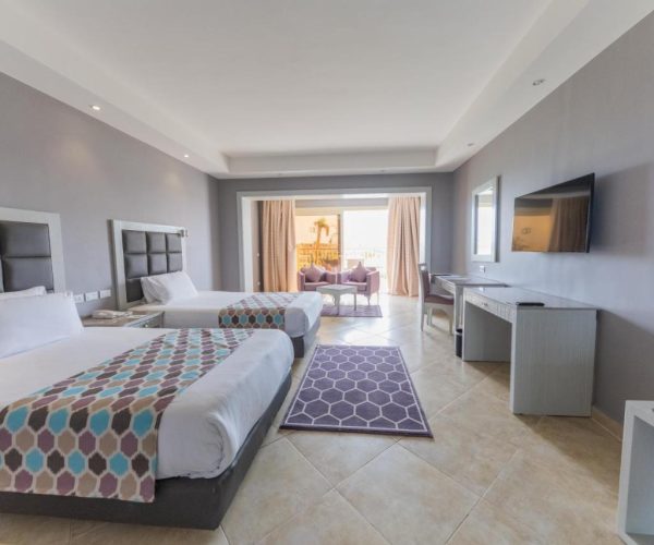 sunrise crystal bay resort hurghada slaapkamer die er modern uitziet, netjes schoongemaakt