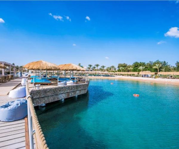 Sunrise Select Aqua Joy Resort Hurghada strand